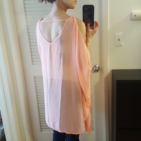 Vertigo Pink Sheer cover-up - Picture 5 of 5